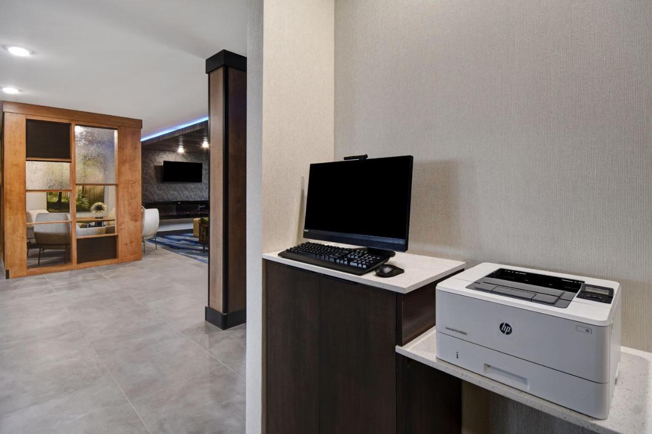 Fairfield By Marriott & Grand Rapids